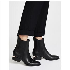 Alexander Wang Anouck Chelsea Bootie Black Leather Gray Stitch Size 35.5/ US 5.5